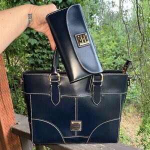 DOONEY & Bourke Leather Handbag Selleria Jayne Navy Leather Satchel Bag & Wallet